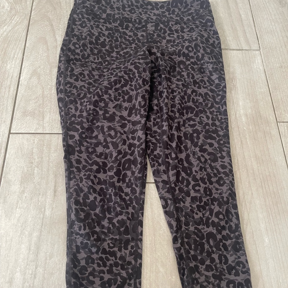 GapFit Leopard Print Leggings